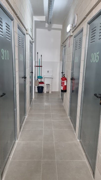 Alquiler de Almacenes / trasteros (Zona centro) - trasteros en Gijón